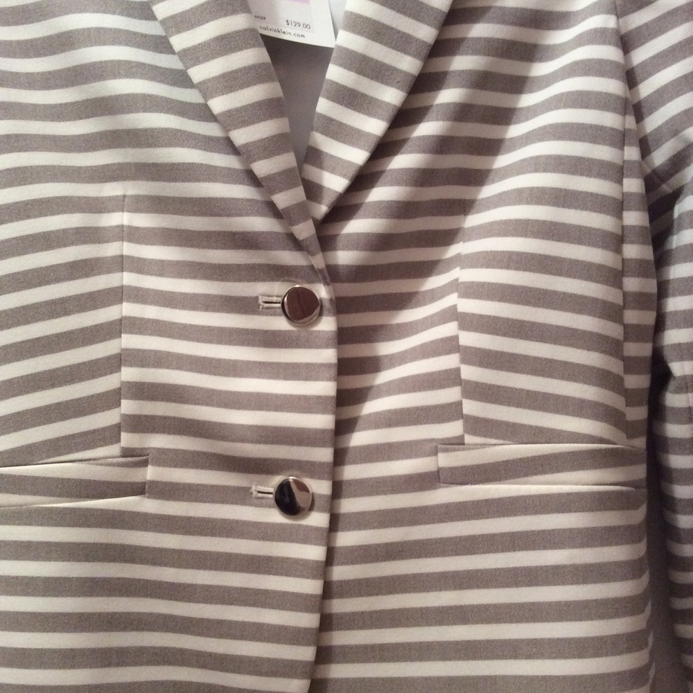 Jacket - Picture 3 of 4